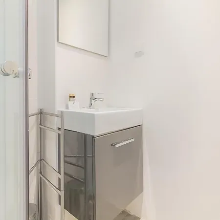 Daire Tram Hideaway | Bica *