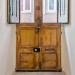Apartment Tram Hideaway | Bica *