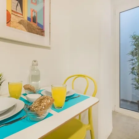 Tram Hideaway | Bica Apartamento