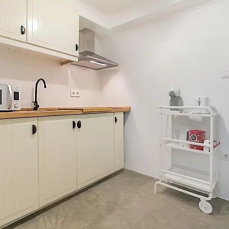 Tram Hideaway | Bica Apartamento